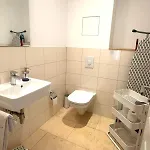 Apartment Großzügige, Sonnige Dachgeschosswohnung Mit Balkon Leipzig