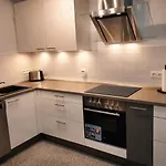 Großzügige, Sonnige Dachgeschosswohnung Mit Balkon * Leipzig